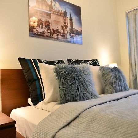 La Gioia Elegant Spacious Apartment Krasków Εξωτερικό φωτογραφία