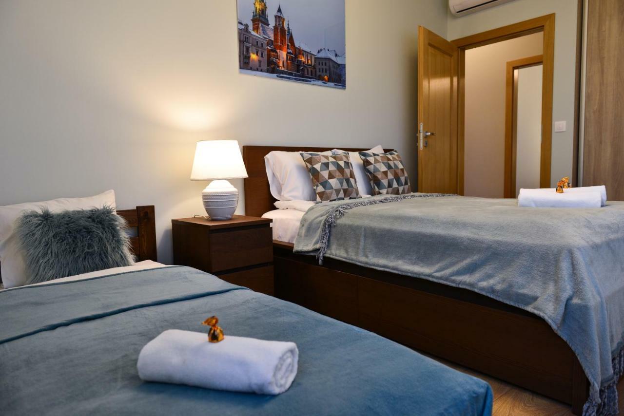 La Gioia Elegant Spacious Apartment Krasków Εξωτερικό φωτογραφία